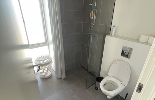 Hedehusene Condominio | Central and quiet apartment with free parking!
