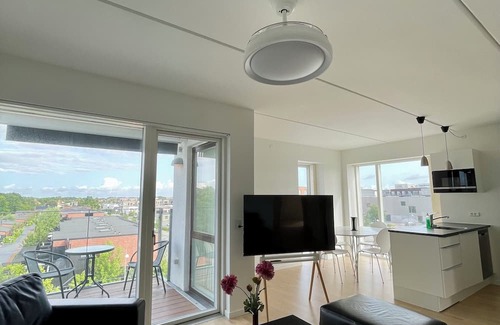 Hedehusene Condominio | Central and quiet apartment with free parking!