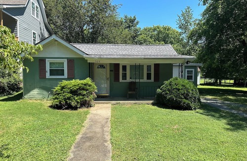 Heron Walk Casa | Cozy 2 Bedroom House with Recording Space in Nashville