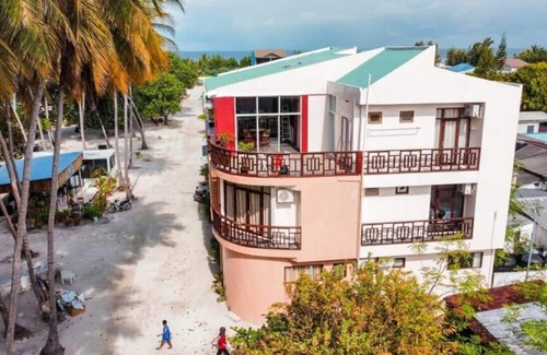 Huraa Casa | Charming Deluxe room in Huraa Guesthouse with AC, Wifi