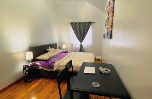 Mott Haven Casa | Cozy 2BR Haven w/ Walk-in Closet and Tranquil Vibe