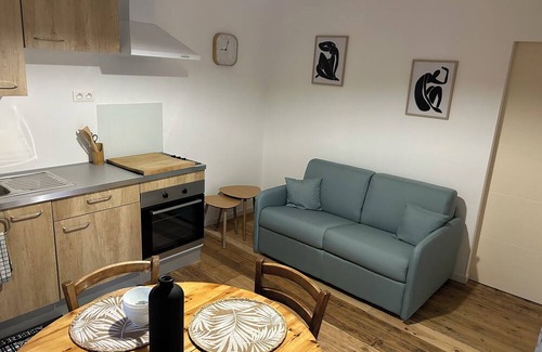 Argenton-sur-Creuse Casa | Vrbo Property