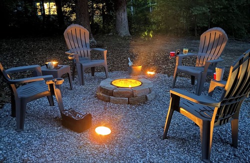 Old Fort Casa | Completely remodeled 2-bedroom home with fire pit. 3 miles from Old Fort.