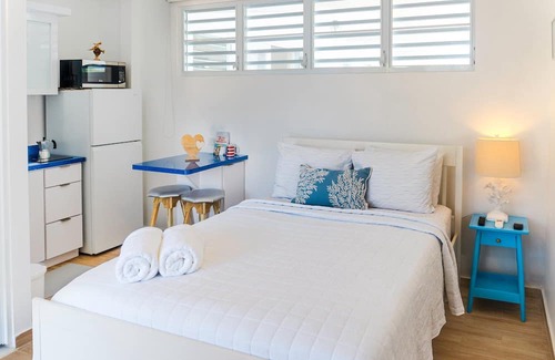 Lajas Casa | Multifamily Oasis Retreat 3-studios/bedrooms with Infinity pool in Lajas