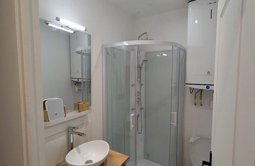 Quincy-Voisins Apartamento | Duplex with secure garage and wifi near Disney