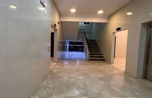 Al Harra Al-Sharqiah Apartamento | 4-bedroom apartment in delightful Madinah with AC, WiFi. Enjoy your stay