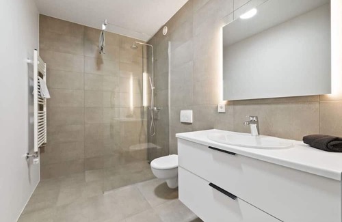 Arborg Apartamento | Selfoss Secret: Free parking - King bed - Netflix