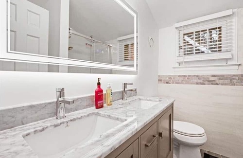 Bethesda Casa | Charming 3-bedroom house with AC and WiFi in Bethesda