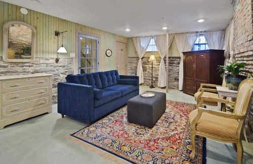 Ithaca Apartamento | Charming Studio in Historic Downtown Ithaca