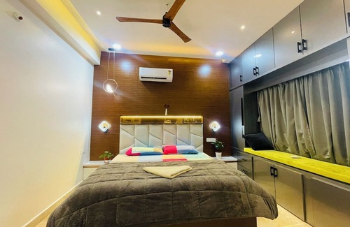Chanda Nagar Apartamento | Luxurious Garden-View Duplex in Hyderabad,4-bedroom with AC, WIFI