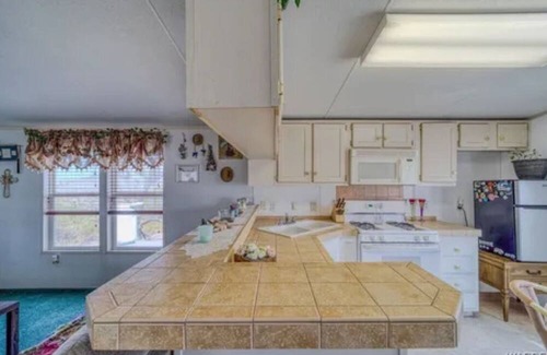 Mohave County Casa | Rag Proper Ranch Free WiFi and AC peaceful White Hills close to Las Vegas