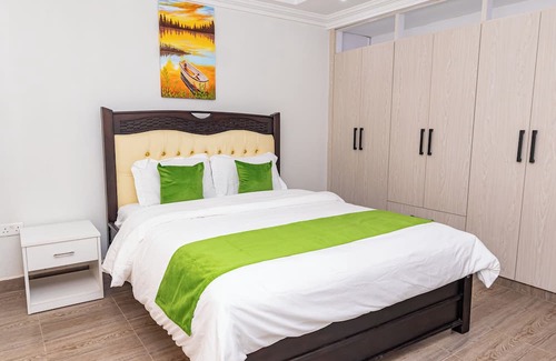 Ruiru Casa | Calm Haven- Cozy 4 Bedroom 4.5 bath in Gated Community