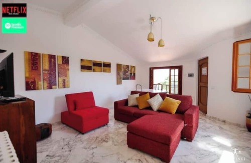 Palermo Apartamento | Exclusive Apartment in Villa with Pool - A Corner of Paradise