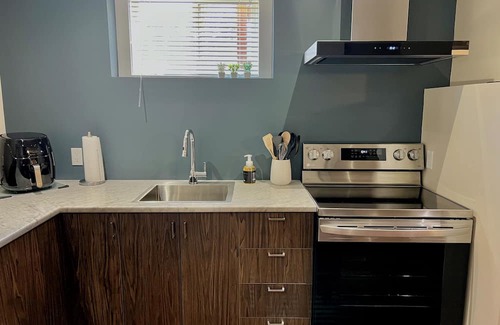 Prince George Casa | Inclusively Home - Buckhorn Suite