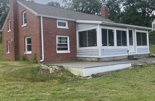 North Webster Cabaña | North Webster, IN lake front on all sports Webster Lake.