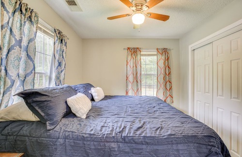 Little River Casa | Charming Little River House < 7 Mi to Beach!