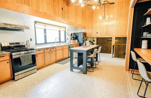 Galeton Casa | Canyon Creek Lodge | Riverfront, Pool + Grill