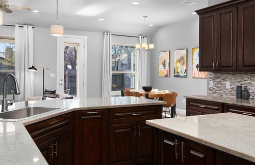 Round Rock Casa | BOHO Style 5BR Social House LUXE Round Rock