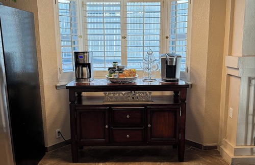 Pebble Hills Park Casa | Delightful 3200 sqft 5-bedroom house in El Paso with WiFi, spacious to comfort.