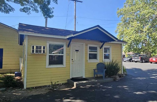 Lakeport Cabina | Cabin with 1 Bedroom and Kitchen