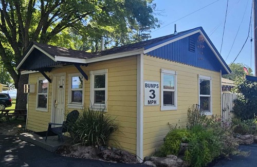 Lakeport Cabina | Cabin with 1 Bedroom and Kitchen