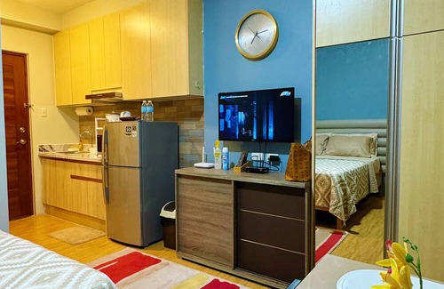 Lahug Condominio | Cozy Studio condo in charming Cebu City with WiFi, AC, near IT Park
