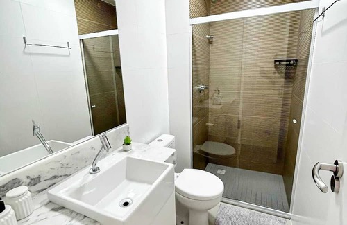 Vila Velha Apartamento | Spacious 3-bedroom apartment with WiFi, fitness room in beautiful Praia da Costa