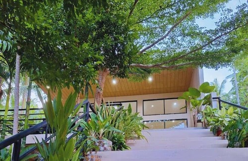 San Francisco Island Casa | Balcon: Your Cozy Camotes Island Escape