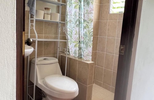 San Salvador Apartamento | Cuarto con Baño Completo