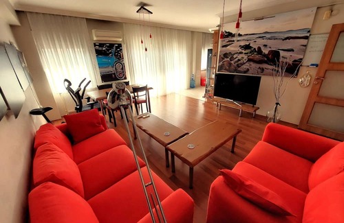 Karsiyaka Apartamento | 42 Reviews-4.95/5-Full Flat on Central Shopping Street-2 Units AC-Fast Wifi