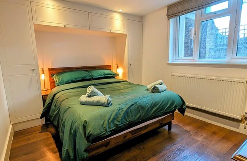 Archway Apartamento | Modern Well Presented Apartment with Garden