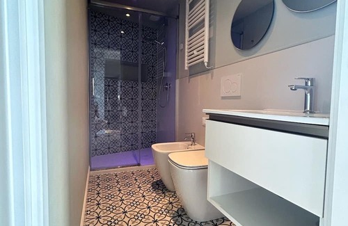 Pugliola Apartamento | Souvenir Guest House Lerici, refined vacation home with sea view.
