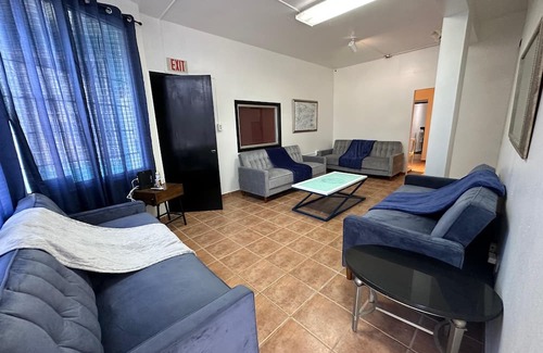 Carcel Apartamento | Group-Friendly 3BR Unit in Mayaguez