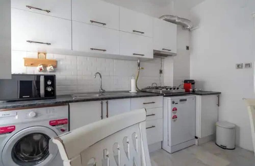 Adalar Apartamento | Luxury palace house 2+1, Magnificent sea view