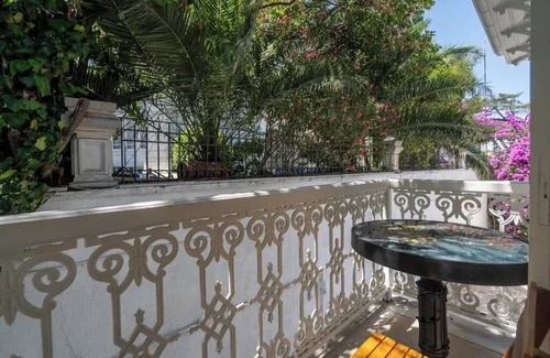 Adalar Apartamento | Luxury palace house 2+1, Magnificent sea view