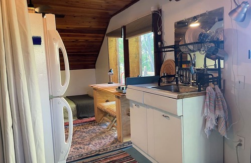 Taos Apartamento | Loft with views in scenic rural Taos, an easy drive to your next new memories