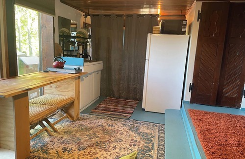 Taos Apartamento | Loft with views in scenic rural Taos, an easy drive to your next new memories