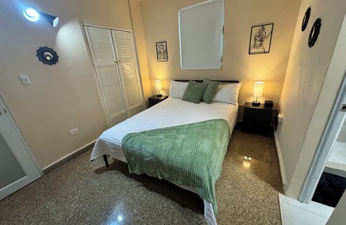 Sabana Llana Norte Casa | lovely 3 bedroom 2 bathroom house CLOSE TO EVERYTHING with AC WiFi TV & balcony