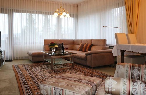 Bad Neuenahr-Ahrweiler Apartamento | Vacation apartment B up to 4 persons - Nachtsheim, House