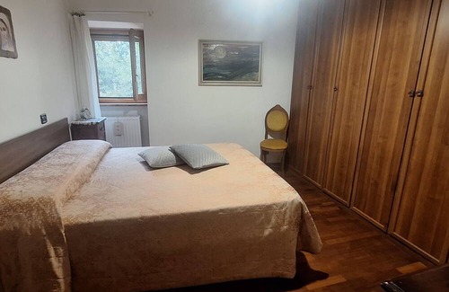 Eggi Casa | Casa Ausonia 5 minutes from Spoleto, Guesthouse in quiet medieval village