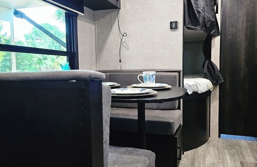 Henderson Casa | Cozy RV in Charming Henderson, Texas for Syrup Festival