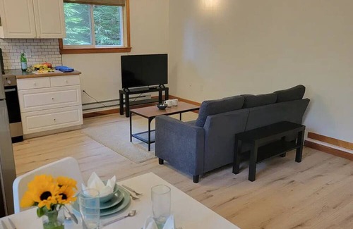Whistler Creekside Casa | Escape in the Mountain Hideaway - Pet friendly, Stay Long Term