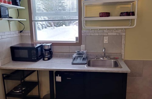Likely Cabina | Cozy cabin at Cedar Creek , Likely BC