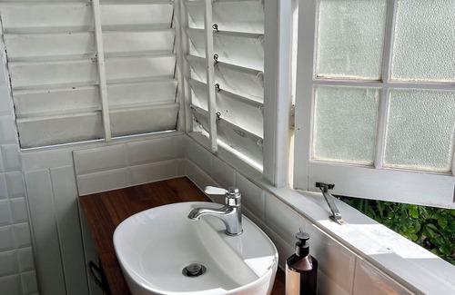 Wongaling Beach Casa | Coastal Queenslander on Mission Beach. Pet friendly