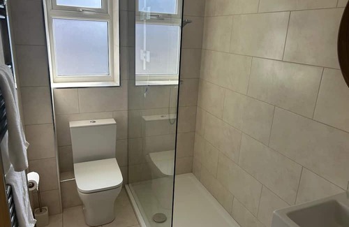 Barnsley Apartamento | Renovated modern apartment minutes from M1 and town centre