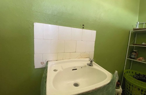 Eden Gardens Apartamento | Home Like 1-bedroom apartment with fitness room, WiFi in wonderful Kingston