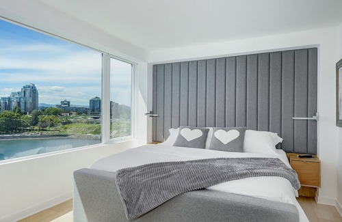 Inner Harbour Condominio | Best View of Victoria! – Views, Views, Views!