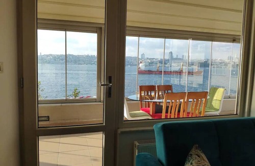 Uskudar Apartamento | Cozy 2-bedroom apartment with Stunning Sea Views in enchanting Üsküdar, İstanbul