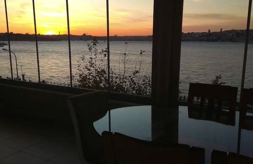 Uskudar Apartamento | Cozy 2-bedroom apartment with Stunning Sea Views in enchanting Üsküdar, İstanbul