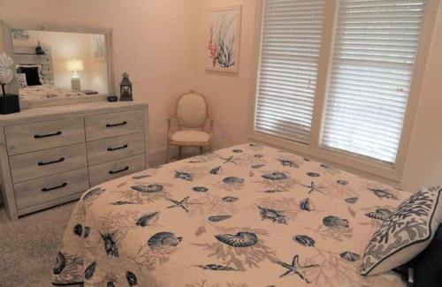 Edisto Island Casa | The Marianne @ Edisto! Skip & a Jump to the Beach!